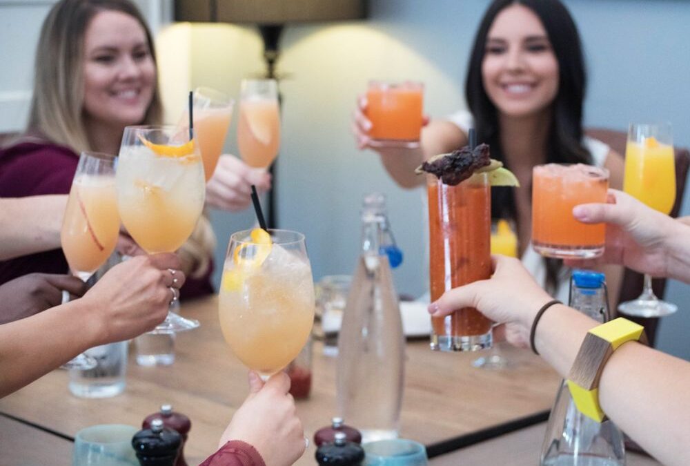 Brindis. ¿Solo con alcohol?