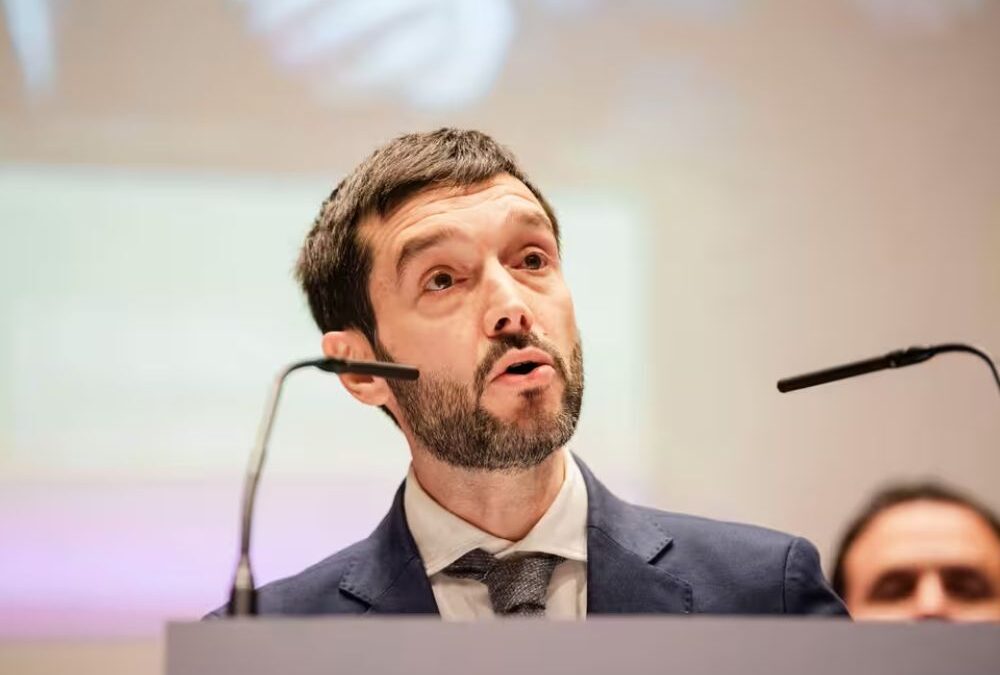 El ministro del negociado