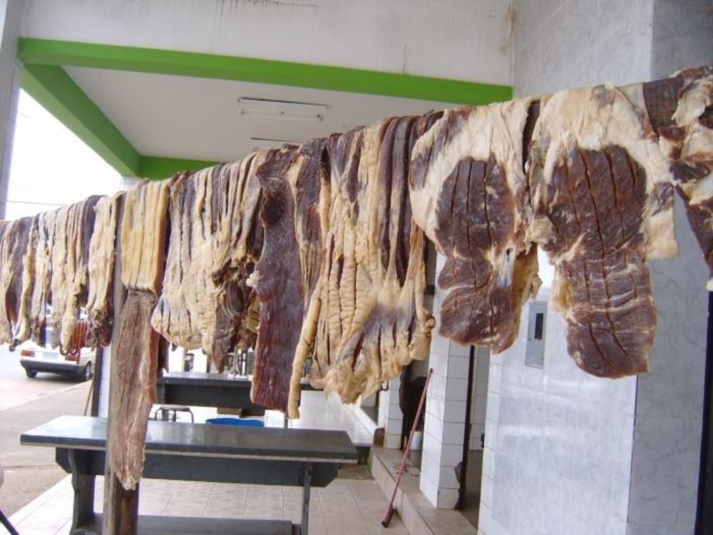 De cecina: acecinar