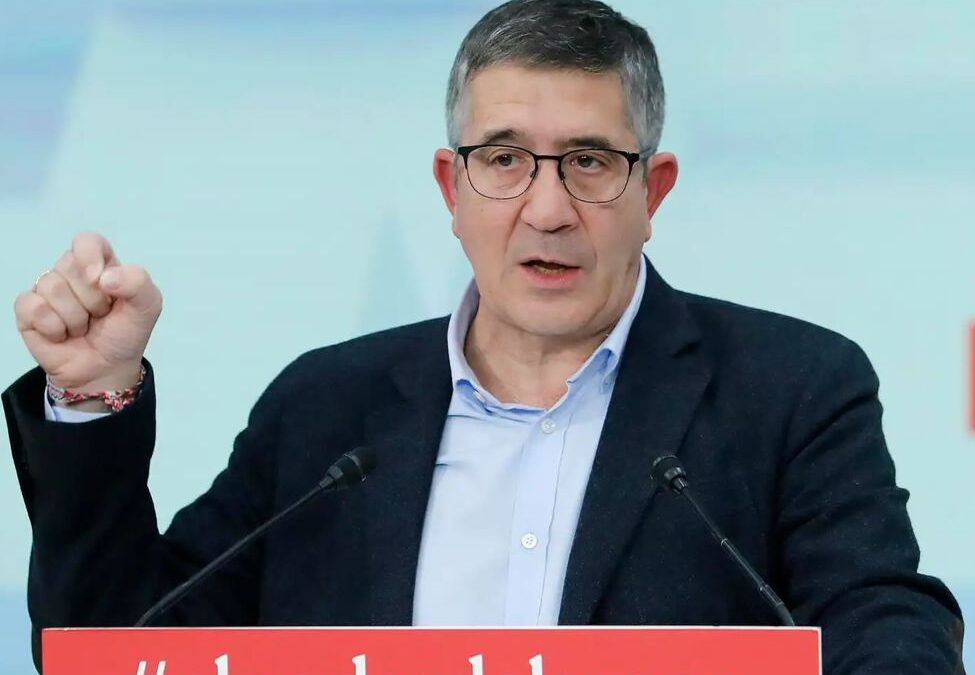 ‘Ministro’ del negacionismo