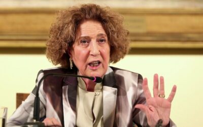 Carmen Iglesias, con «E»