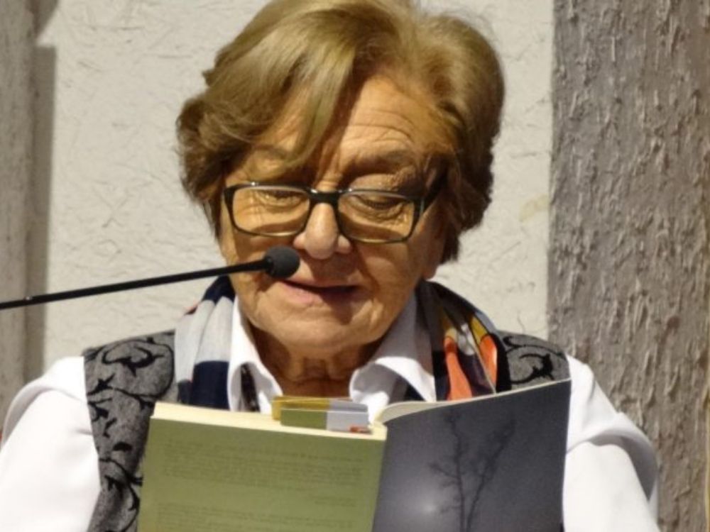 'Ropa limpia', un breve poema de la chilena Delia Domínguez