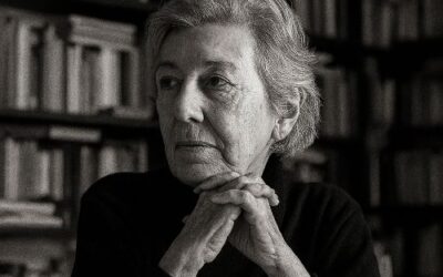 Es fría la luz