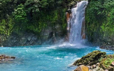 Río Celeste, milagro óptico