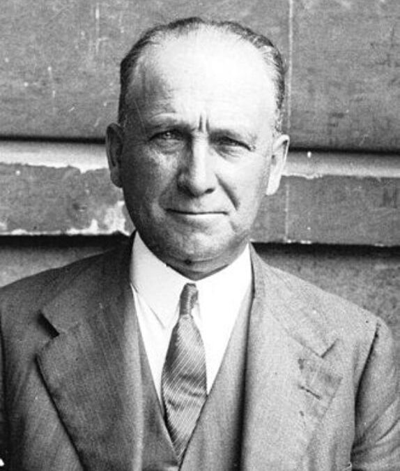 Largo Caballero: verbo y crimen