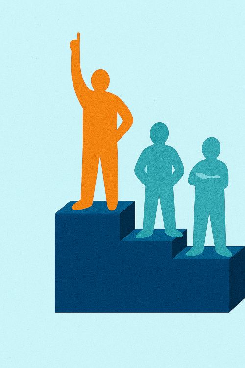 Primera unidad Primera unidad. Tres figuras humanas estilizadas sobre plataformas escalonadas, representando jerarquías deportivas sin texto ni emblemas