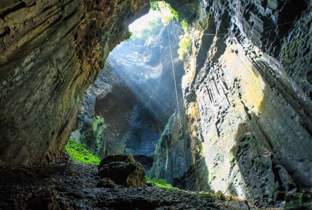 Sótano de las golondrinas