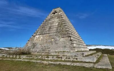 La Pirámide de los Italianos